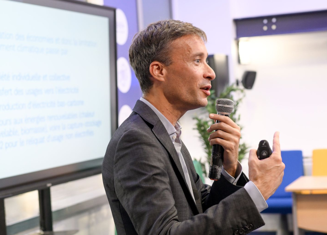 Julien Marchal, expert en stratégie et développement durable, intervenant à Ionis-STM